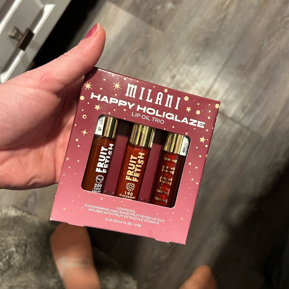 Milani Happy Holiglaze lip oil trio